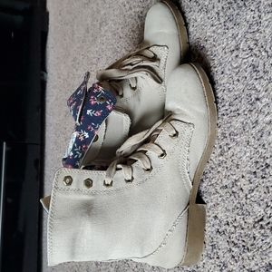 Combat style boot sz 8